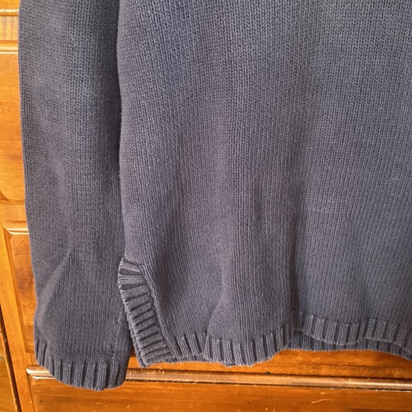 Women’s M navy Eddie Bauer cotton v neck sweater - Picture 3 of 4